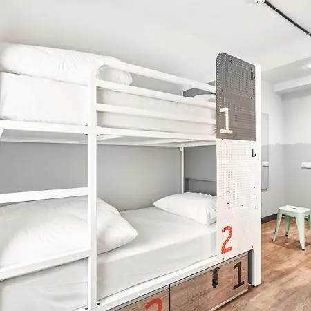 Hostel Generator Madryt