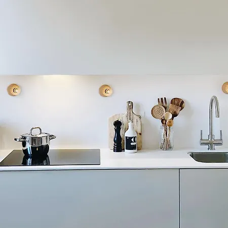 Apartamento De Diseno En Pleno Centro - Atocha Homestay Madrid
