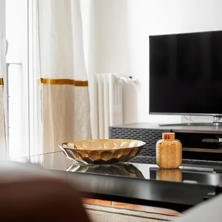 Goya Elegance, By Presidence Apartment