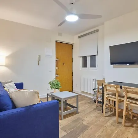 New Retiro Recién Reformado 10 Min En Metro A Sol, Hasta Seis Personas Apartamento *