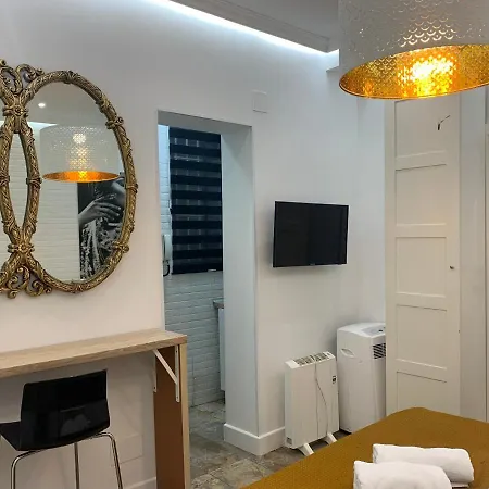 Oro Close The Plaza Mayor Apartment Madrid