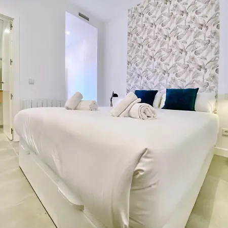 Tulem La Latina Apartment *