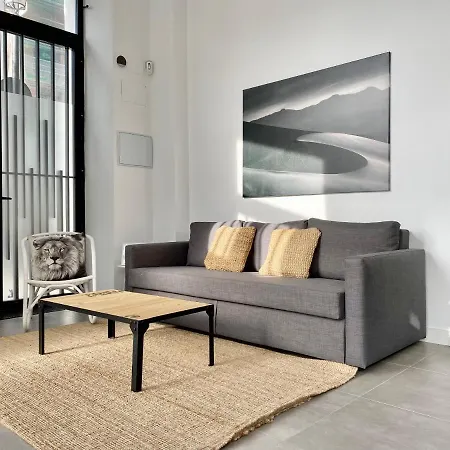 Tulem La Latina Apartment *