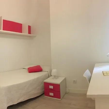 Aparthotel Cozy Rooms In Argueelles, Madrid - Sk