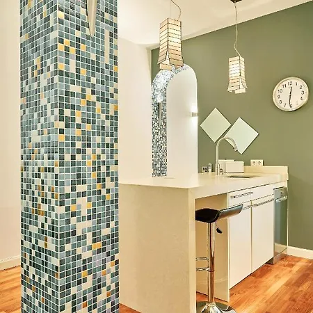 Goya Elegance, By Presidence Apartment *