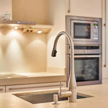 Goya Elegance, By Presidence Apartment