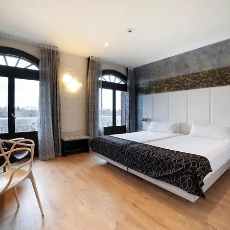 Petit Palace Savoy Alfonso Xii Hotel 4*