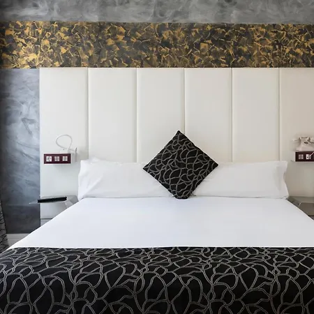 Petit Palace Savoy Alfonso Xii Hotel 4*