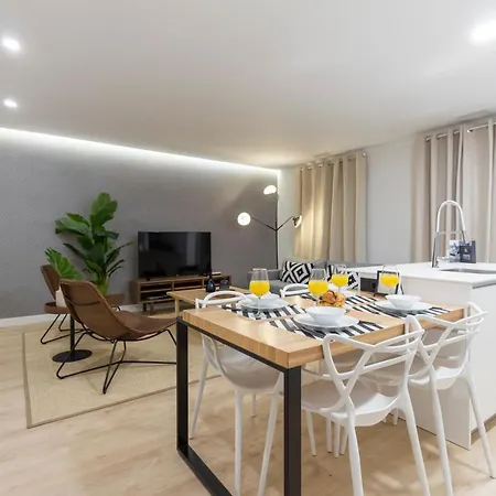 Dobohomes - Ibiza 马德里