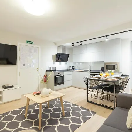 Dobohomes - Clara Del Rey * Madrid