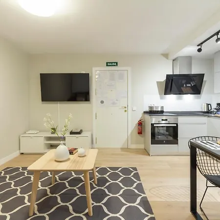 Dobohomes - Clara Del Rey Apartment Madrid