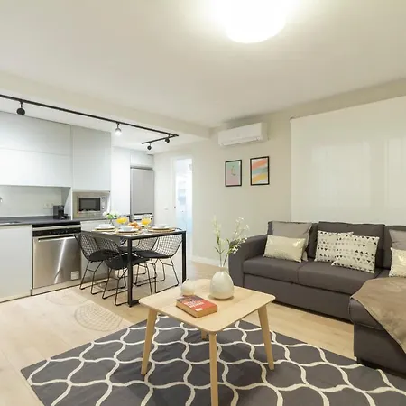 Dobohomes - Clara Del Rey