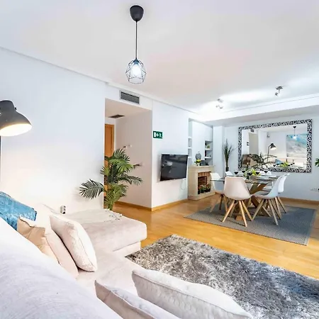 Apartment Super Deluxe With Free Parking Center