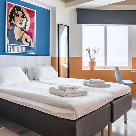 Bob W Chueca Aparthotel 3*