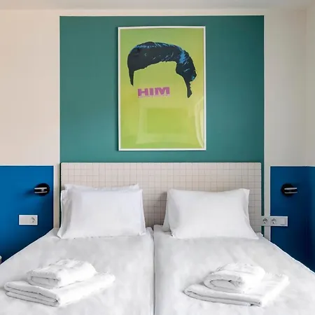 Bob W Chueca 3*