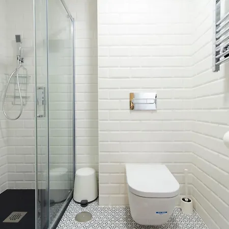 Dobohomes - Clara Del Rey
