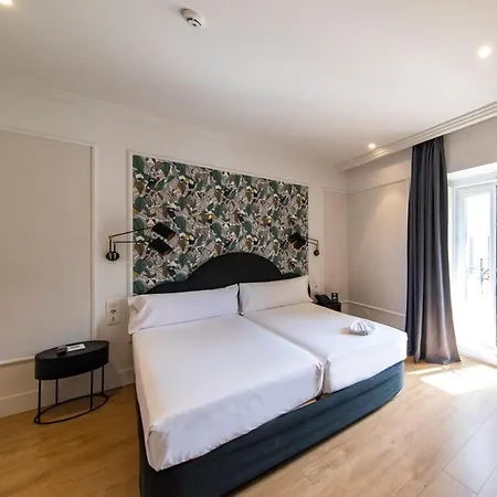 Soho Boutique Opera 4*