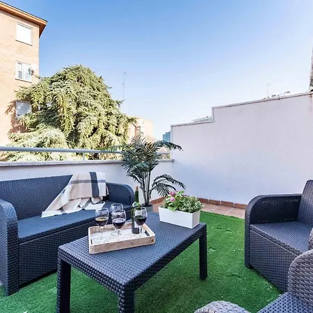 Super Deluxe With Free Parking Center Apartment