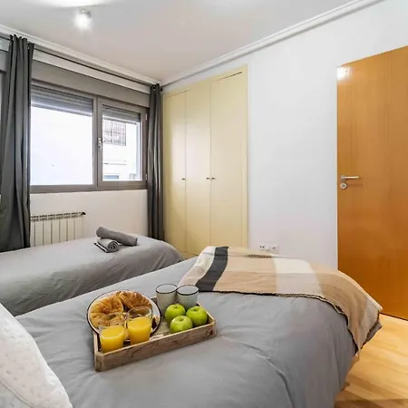 Super Deluxe With Free Parking Center Apartment Madrid