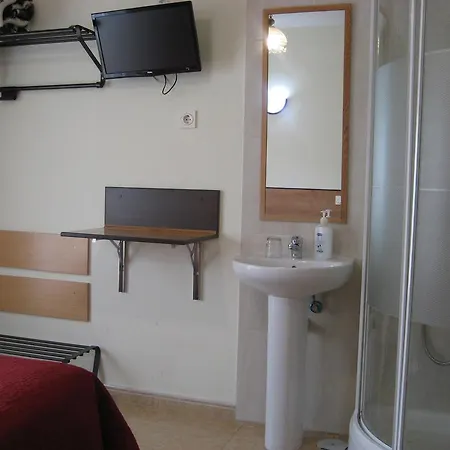 Huespedes Toledo Guest house *