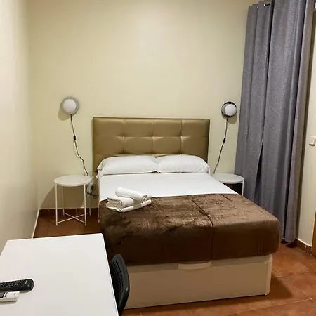 Guest house Alaska Madrid