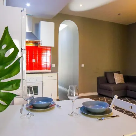 Torre De Babel Apartment Madrid