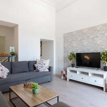 Mayor Square By Monaro***** *