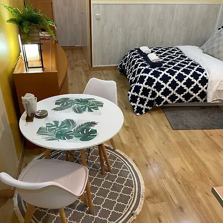Estudio En Fuencarral Granvia Madrid