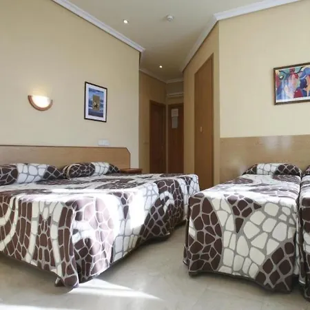 Hotell Mediodia 2*