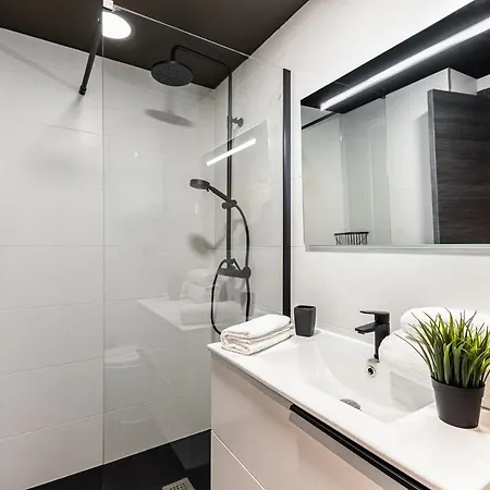 Queens Chueca I - Alquiler Corta Duracion Apartment