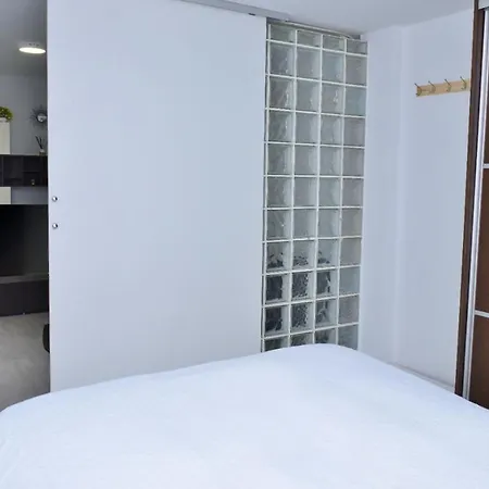 Apartment Departamentos C&g