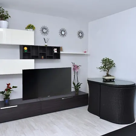 Apartment Departamentos C&g