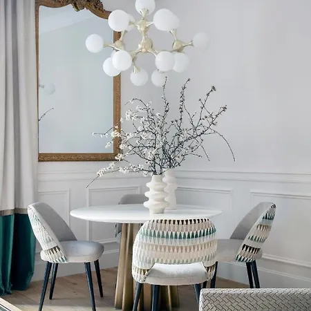 Palacio Tirso De Molina - The Arc Collection Apartment