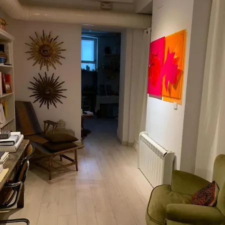 Apartment Cosy Artist In Barrio De Salamanca Madrid