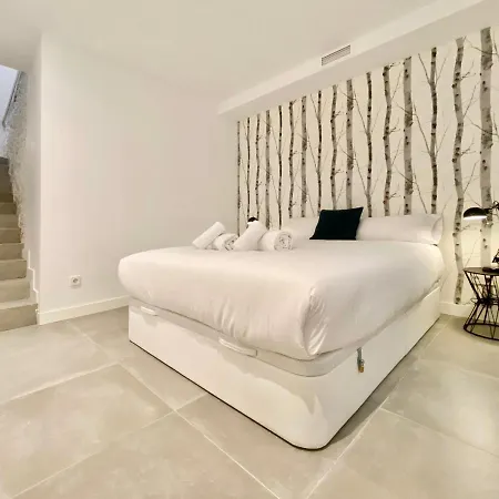 Tulem La Latina Apartment *
