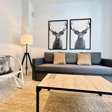 Tulem La Latina Apartment *