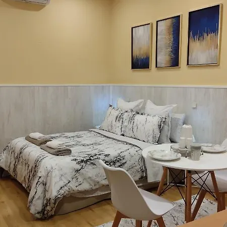 Estudio En Fuencarral Granvia Madrid