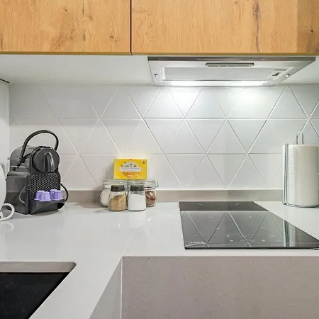 Color By Olala Homes Apartment *