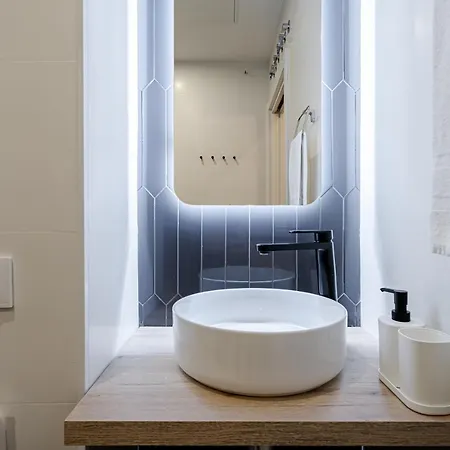 Color By Olala Homes Apartment