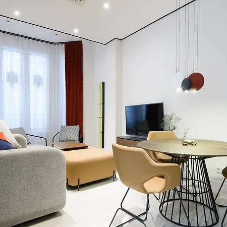 Smartrental Collection Gran Via Centric 4* Madrid