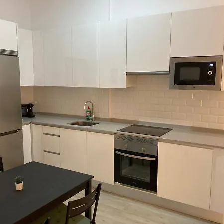 Padre Claret2 Apartments Madrid