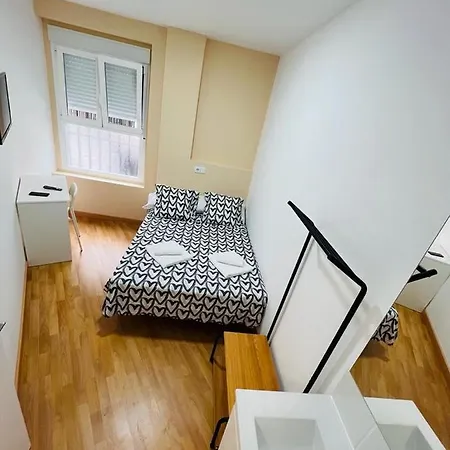 Puente De Vallecas Guest house Madrid