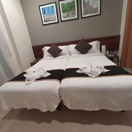 Guest house Ch Murallas Ii Madrid
