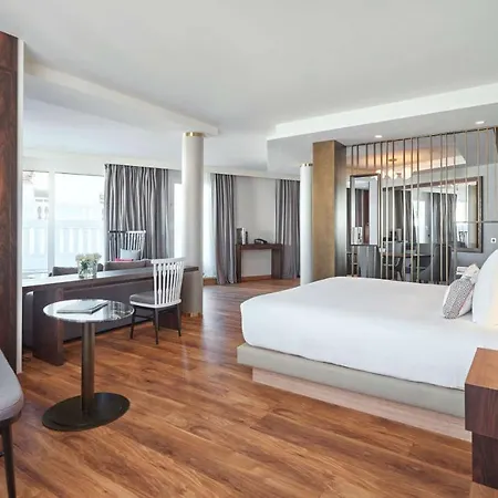 Hyatt Centric Gran Via 5* Madryt