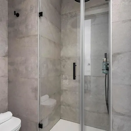 호텔 Dobo Homes - Marco Polo 2*