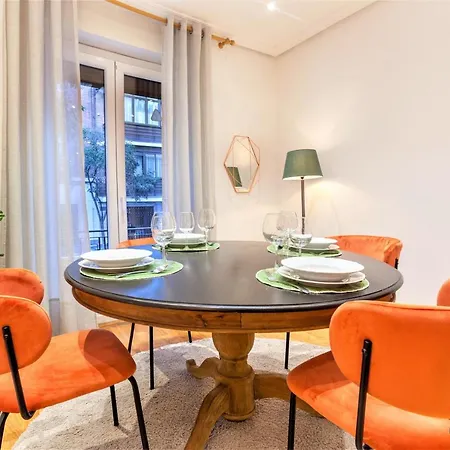 Mit House Menorca En * Madrid
