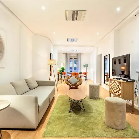 Mit House Menorca En * Madrid
