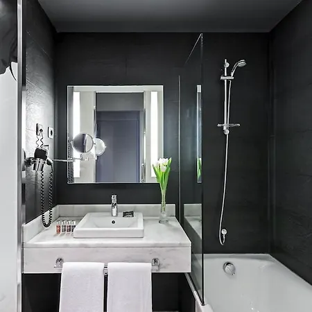 Zentral Castellana Norte Hotel 4*