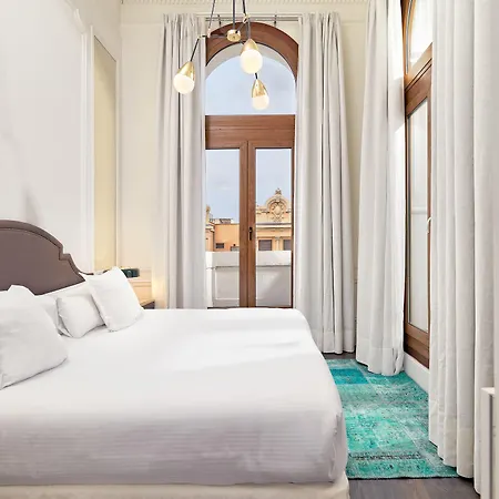 Boutique H10 De La Reina Hotel 4*