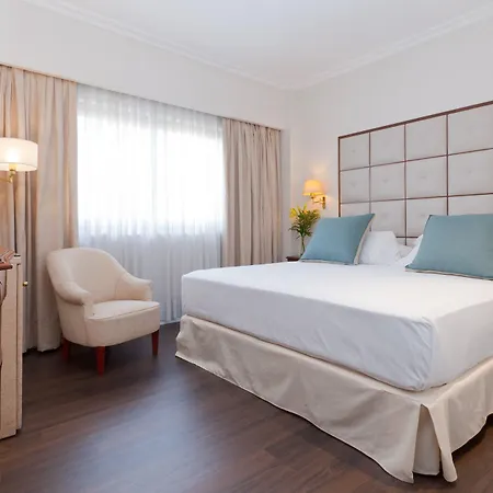 Hotel Praga 4*